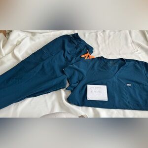 Figs Plus Size Deep Reef Limited Edition Scrub Set